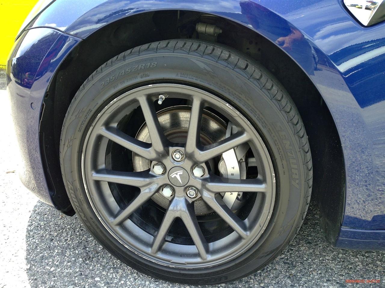 Tesla Model 3 Mid Range Battery RWD 2018