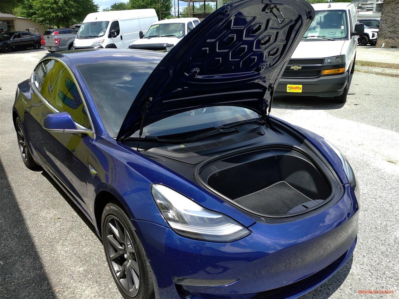 Tesla Model 3 Mid Range Battery RWD 2018