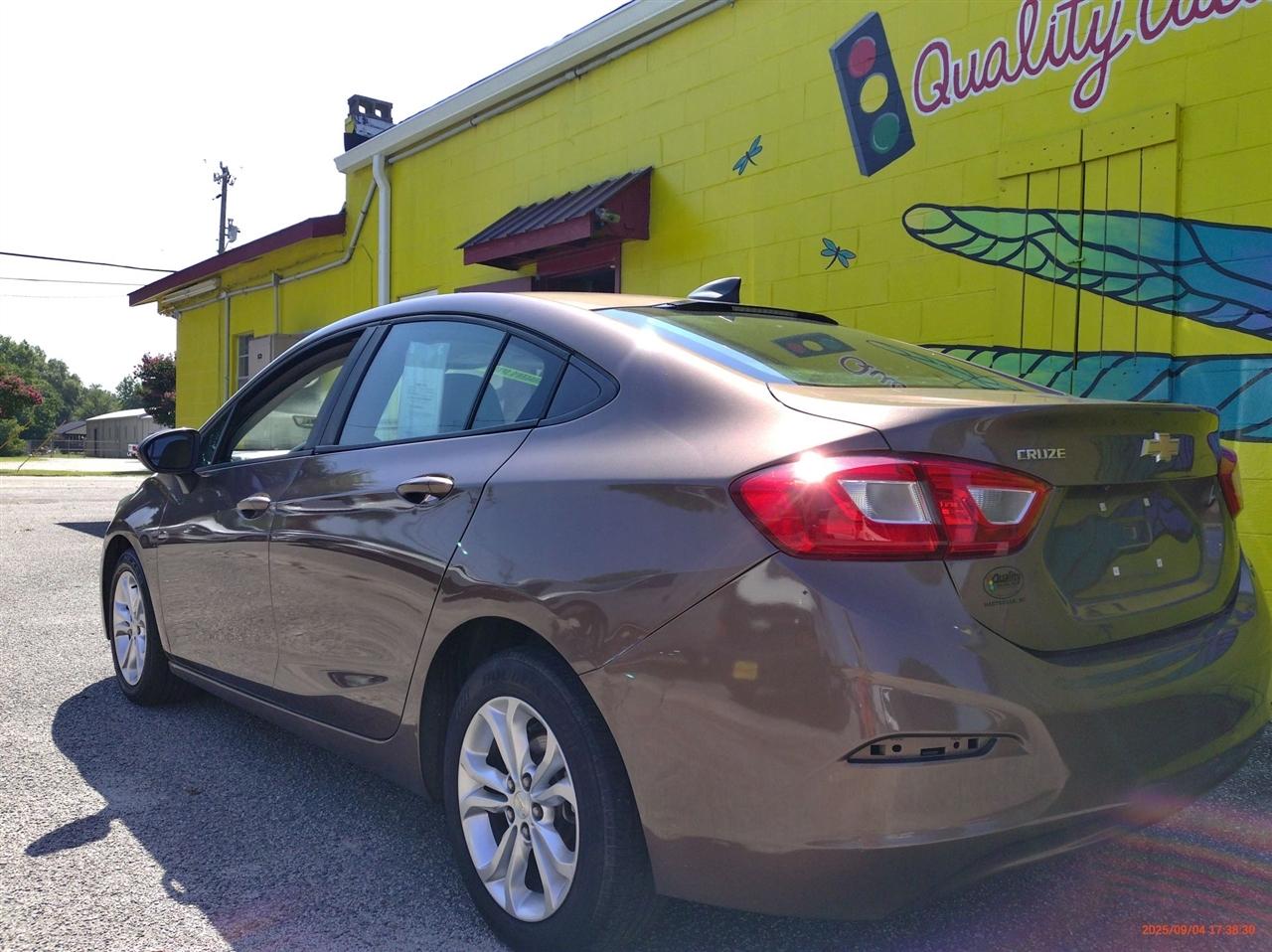 Chevrolet Cruze 4dr Sdn LS 2019