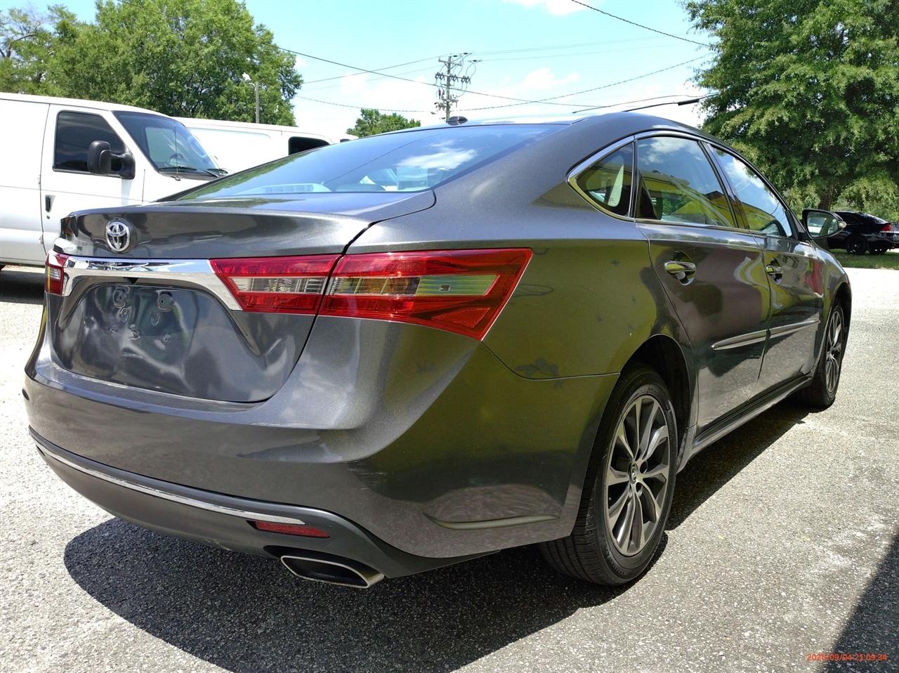 Toyota Avalon XLE Premium (Natl) 2018