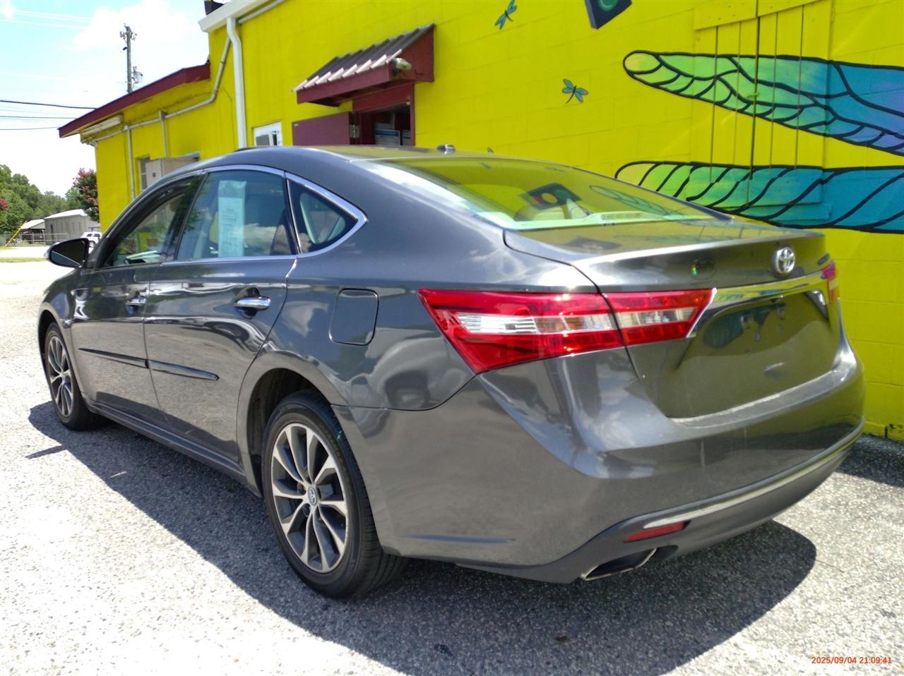 Toyota Avalon XLE Premium (Natl) 2018