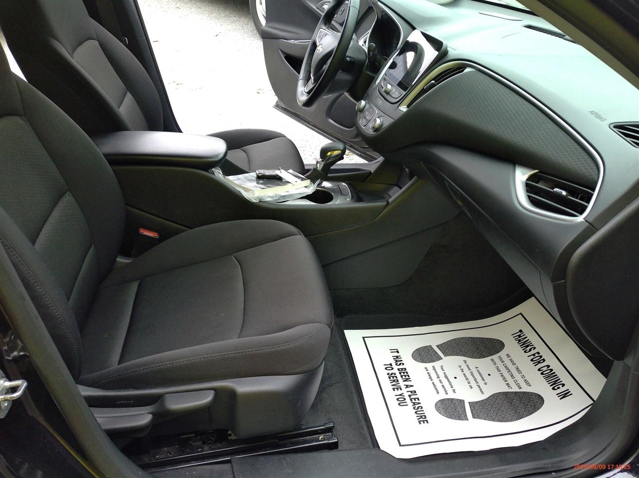 Chevrolet Malibu 4dr Sdn RS 2024