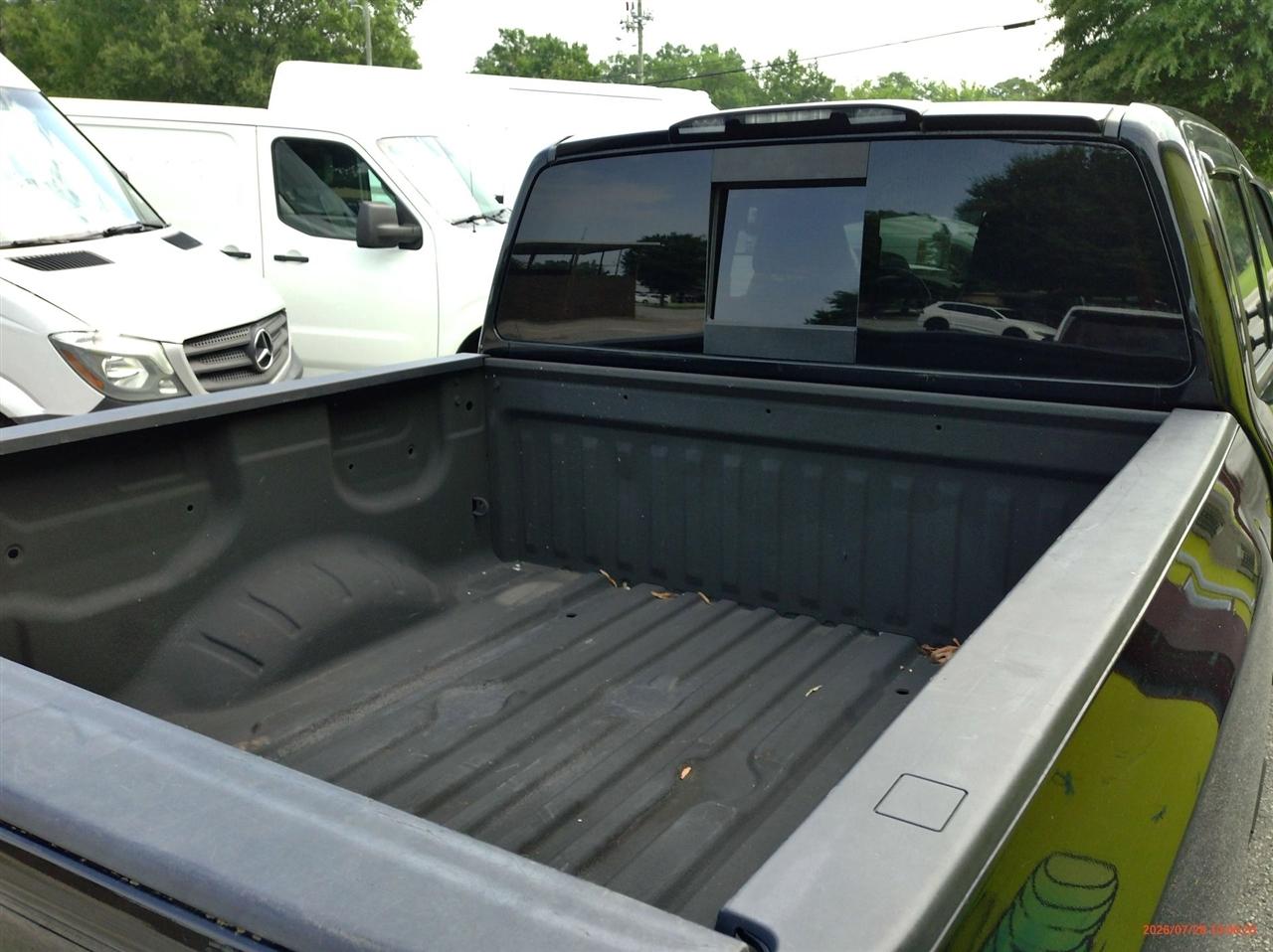 Nissan Titan 4x2 Crew Cab SV 2021