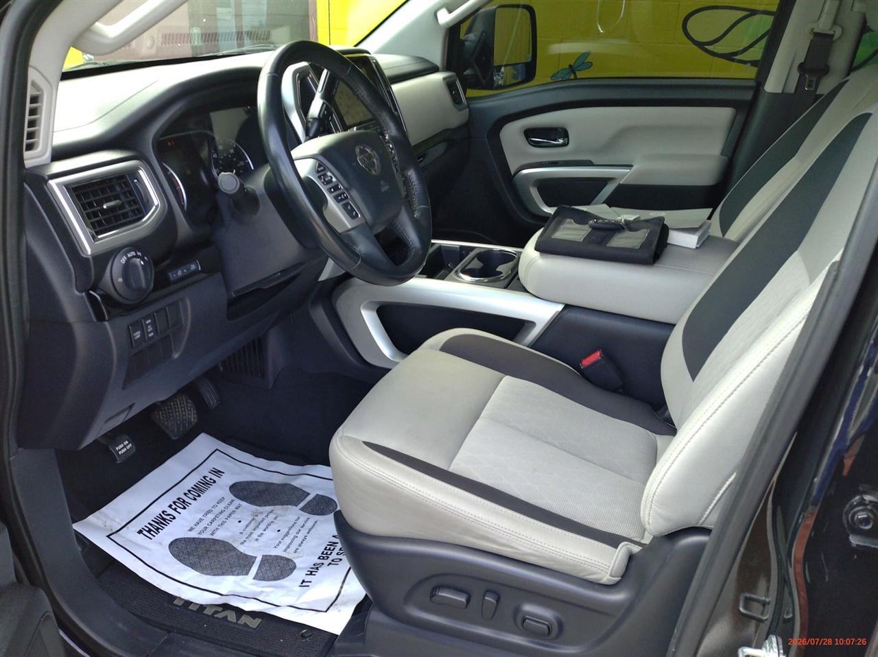 Nissan Titan 4x2 Crew Cab SV 2021