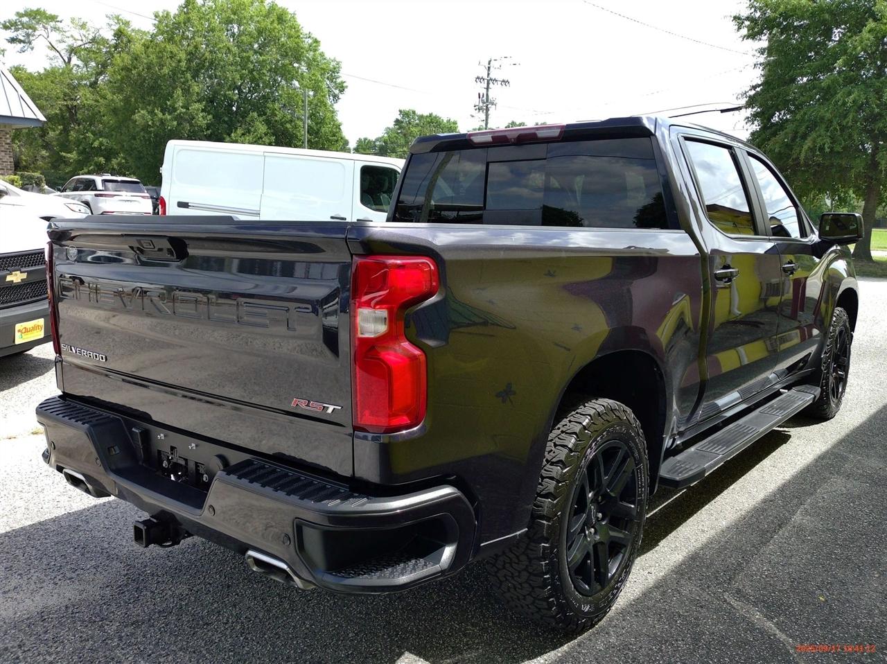 Chevrolet Silverado 1500 4WD Crew Cab 147" RST 2022