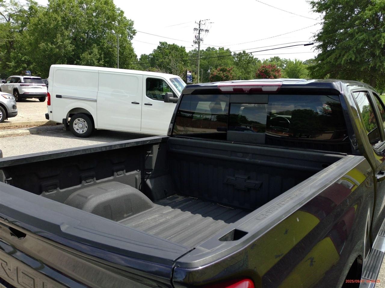 Chevrolet Silverado 1500 4WD Crew Cab 147" RST 2022
