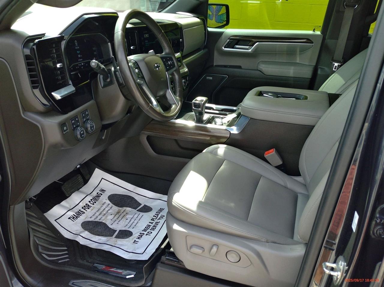 Chevrolet Silverado 1500 4WD Crew Cab 147" RST 2022