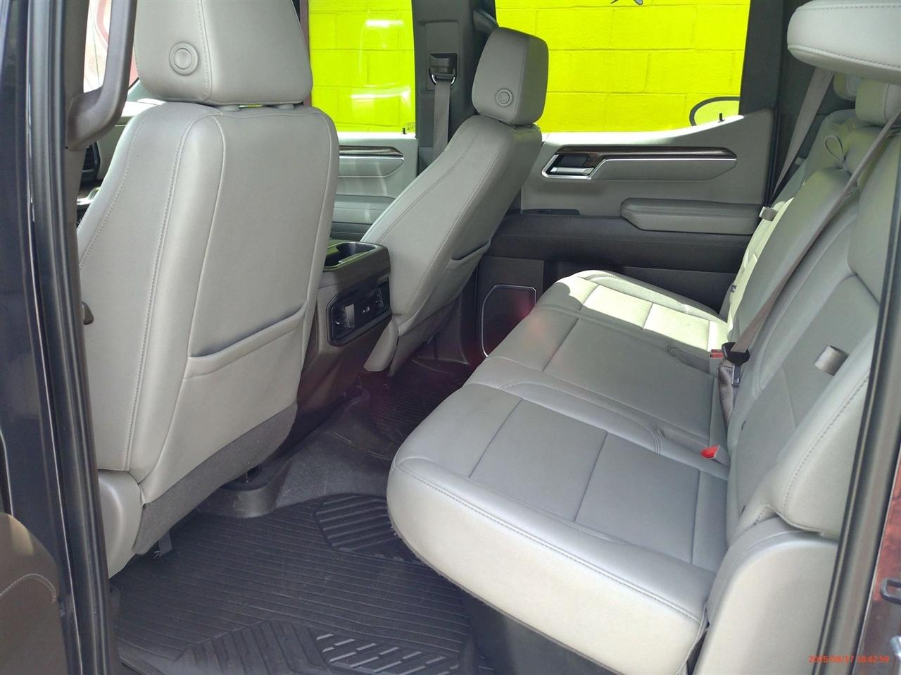 Chevrolet Silverado 1500 4WD Crew Cab 147" RST 2022