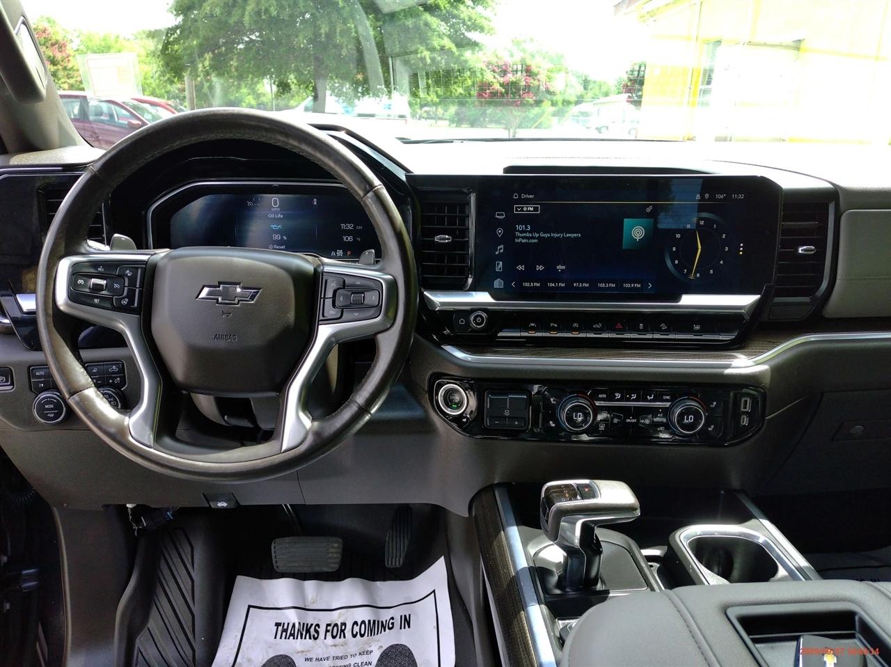 Chevrolet Silverado 1500 4WD Crew Cab 147" RST 2022