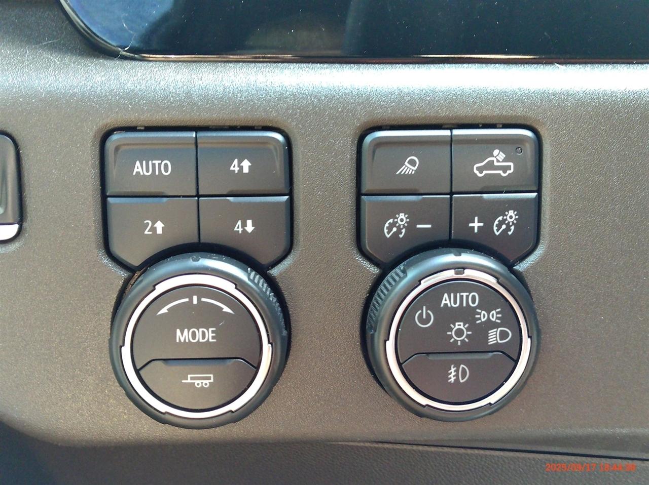 Chevrolet Silverado 1500 4WD Crew Cab 147" RST 2022