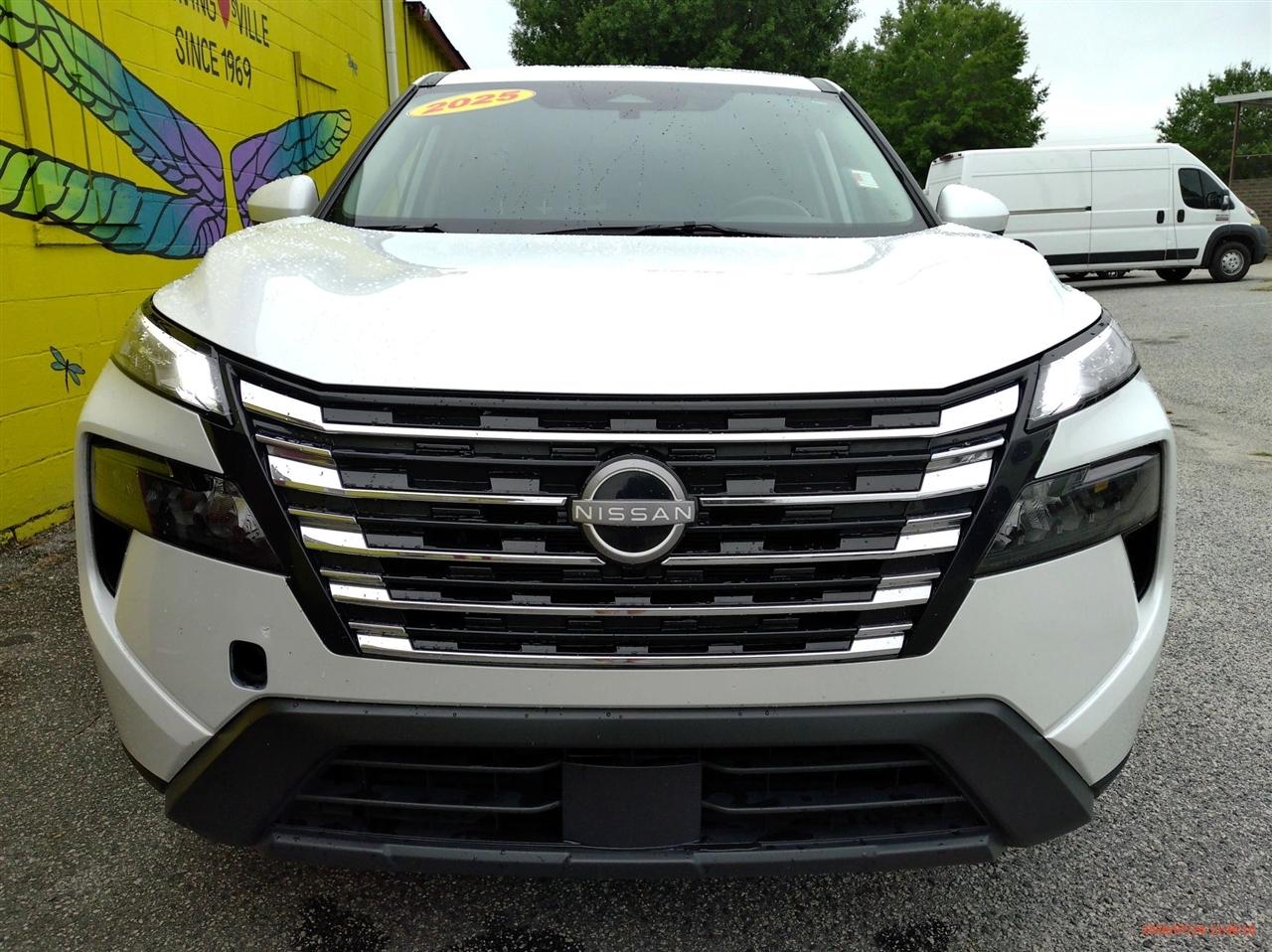 Nissan Rogue FWD SV 2025