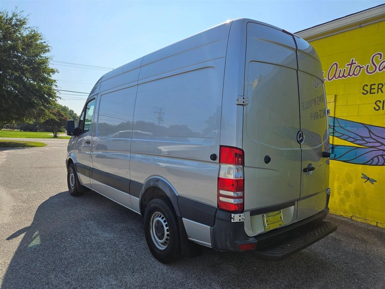 Mercedes-Benz Sprinter Cargo Vans RWD 2500 144" 2016