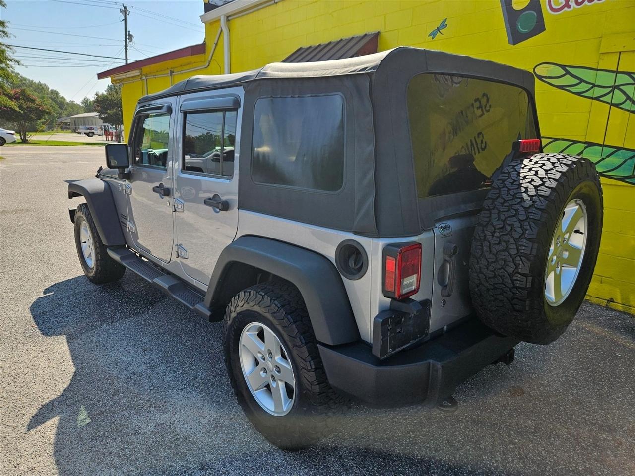Jeep Wrangler Unlimited 4WD 4dr Sport 2016