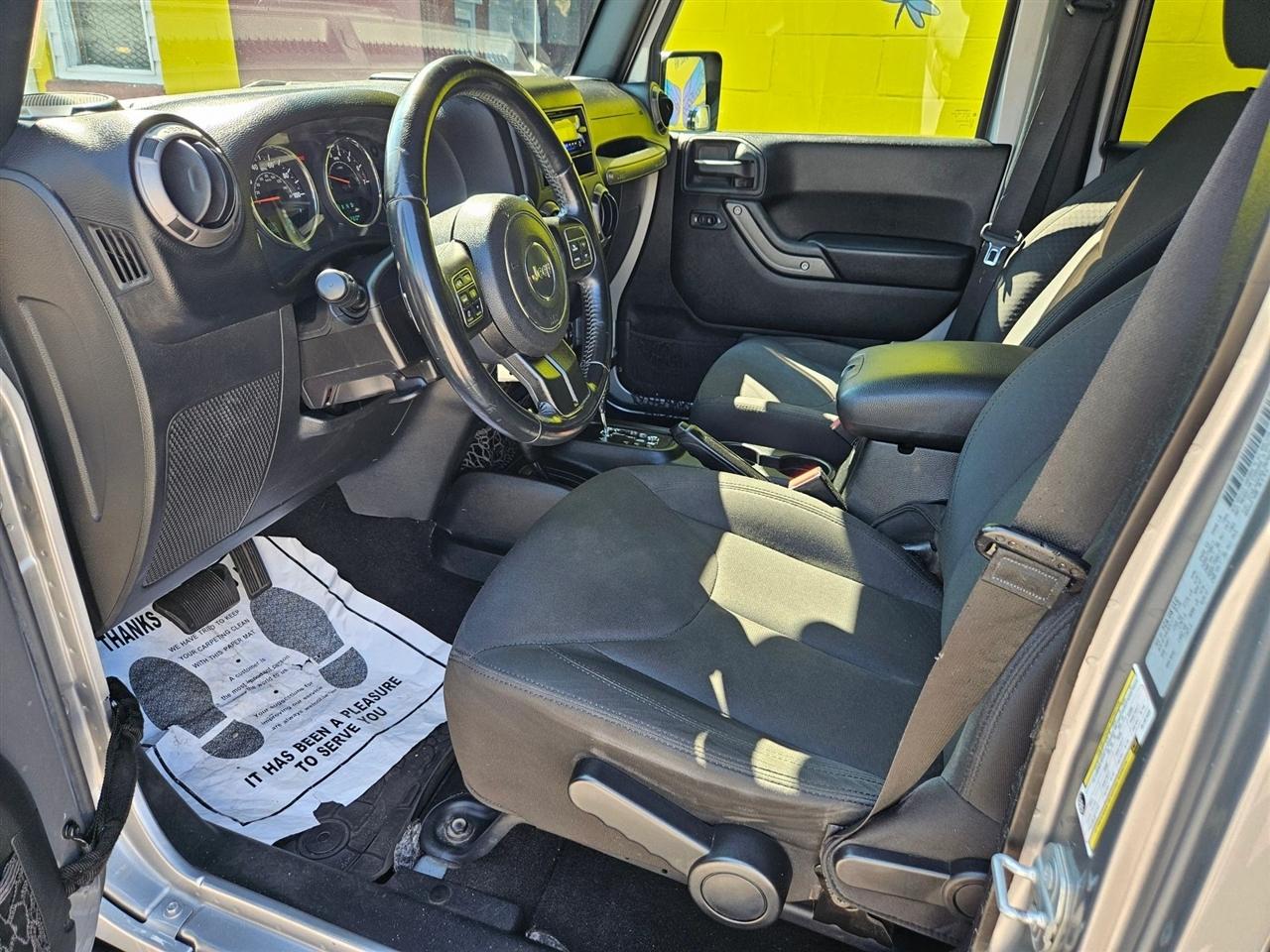 Jeep Wrangler Unlimited 4WD 4dr Sport 2016
