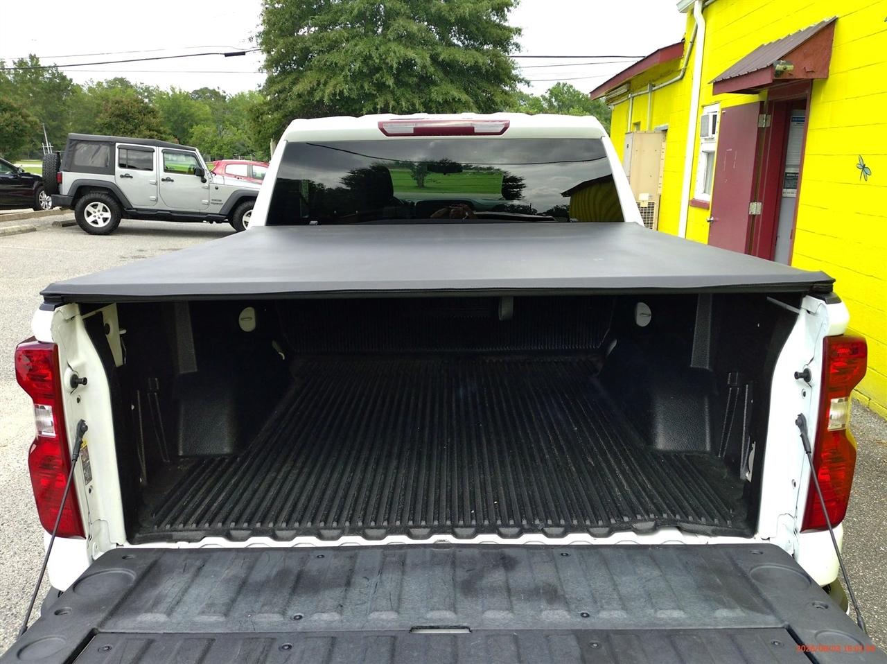 Chevrolet Silverado 1500 2WD Crew Cab 147" Custom 2022