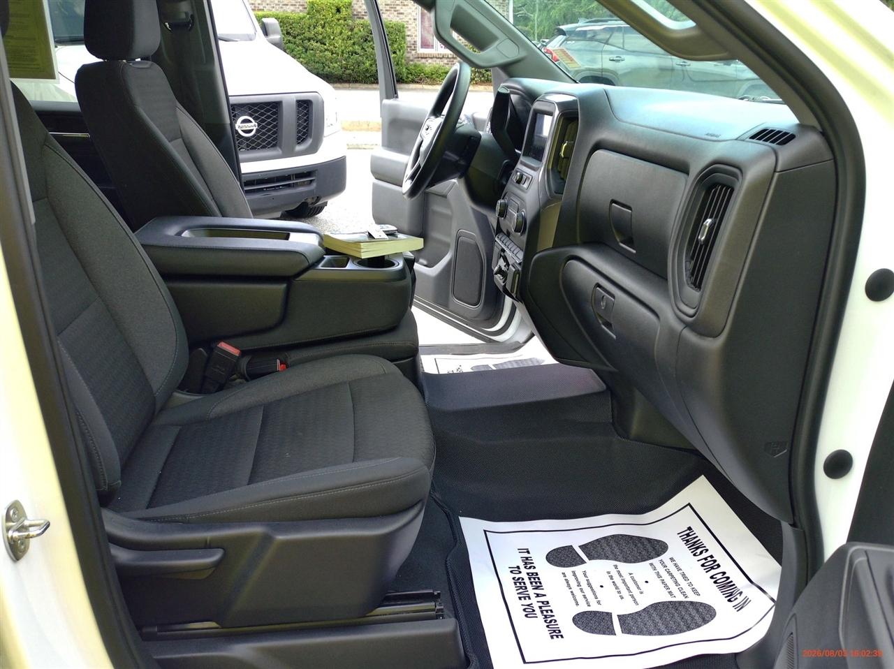 Chevrolet Silverado 1500 2WD Crew Cab 147" Custom 2022