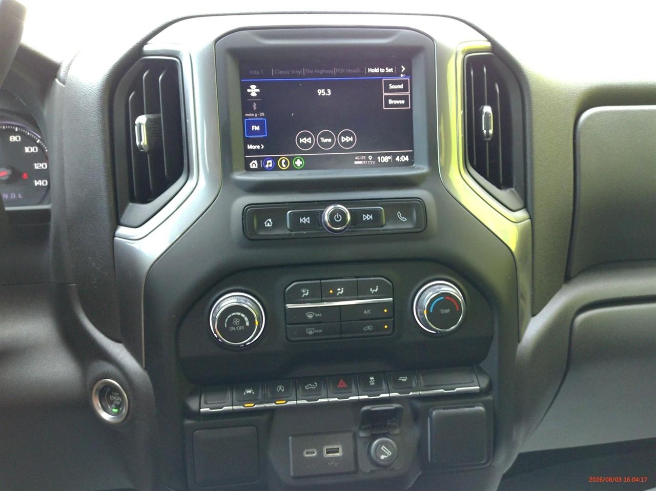 Chevrolet Silverado 1500 2WD Crew Cab 147" Custom 2022