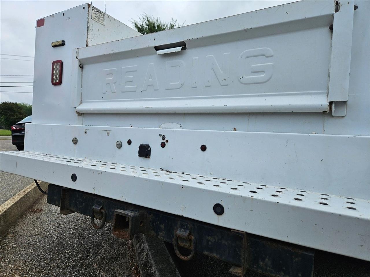 RAM 3500 Chassis Cab Tradesman 2WD Reg Cab 60" CA 143.5" WB 2018