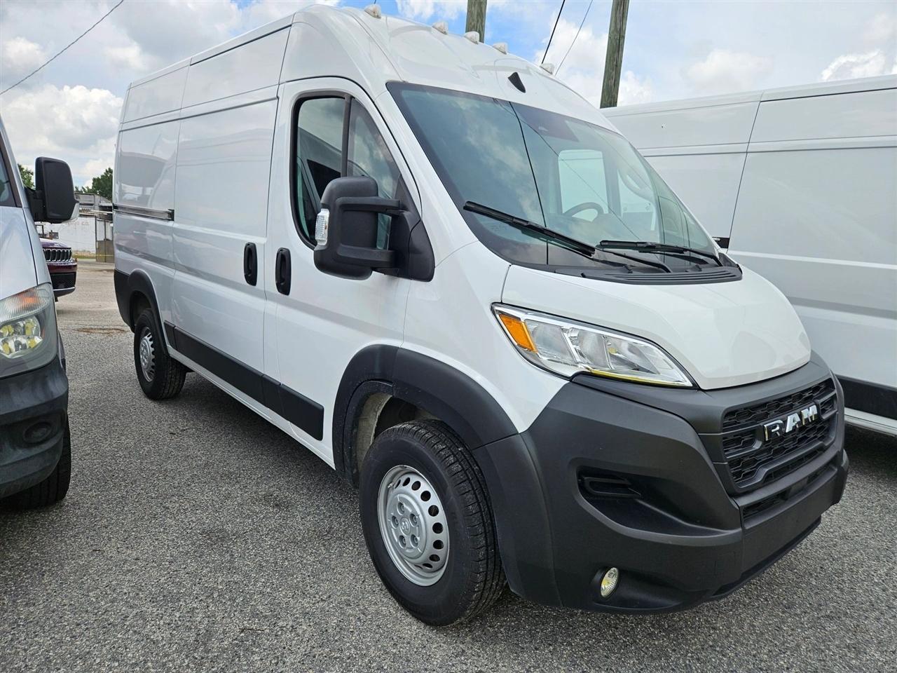 RAM ProMaster Cargo Van Tradesman 2500 High Roof 136" WB w/Pass Seat 2025