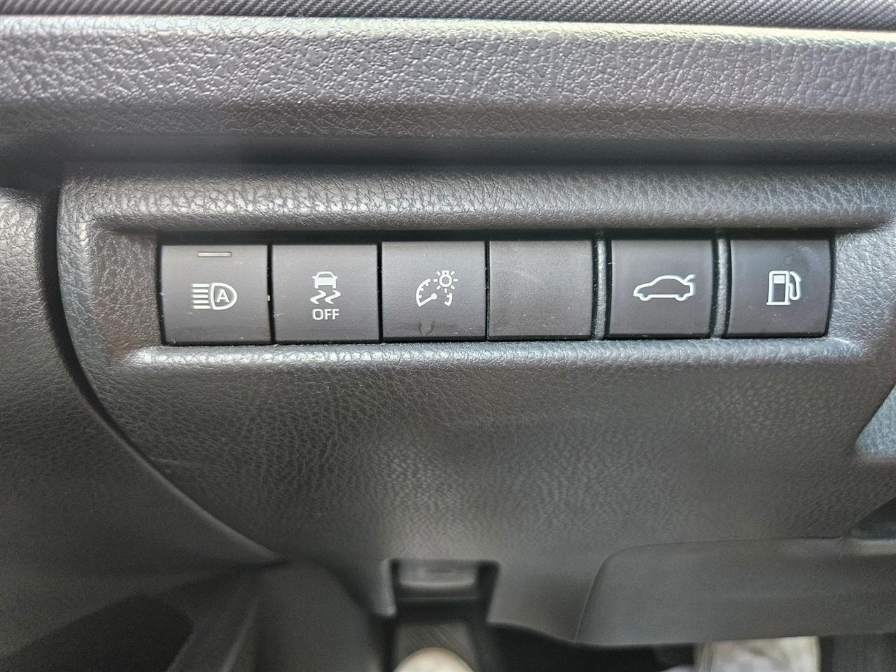 Toyota Camry XLE (Natl) 2025