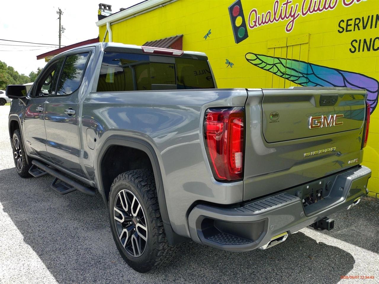 GMC Sierra 1500 4WD Crew Cab 147" AT4 2021