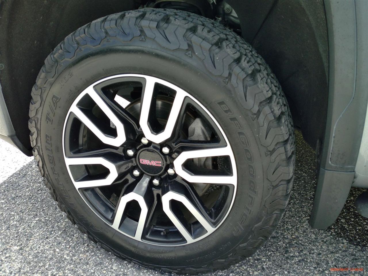 GMC Sierra 1500 4WD Crew Cab 147" AT4 2021