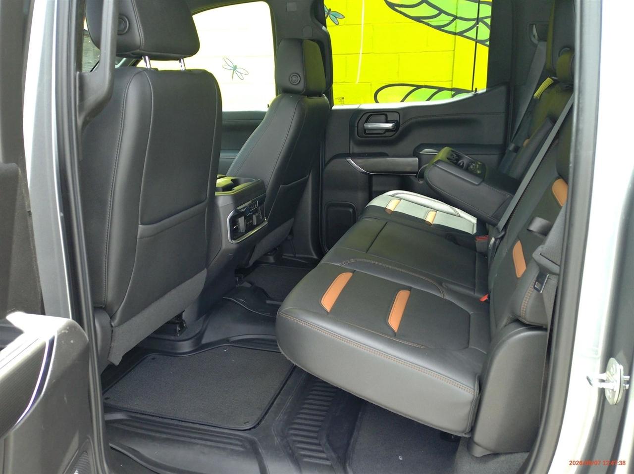 GMC Sierra 1500 4WD Crew Cab 147" AT4 2021
