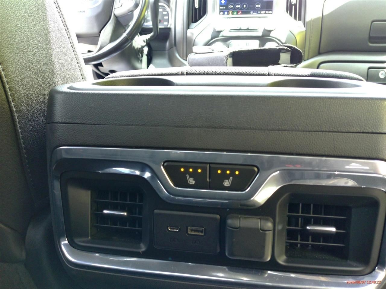 GMC Sierra 1500 4WD Crew Cab 147" AT4 2021