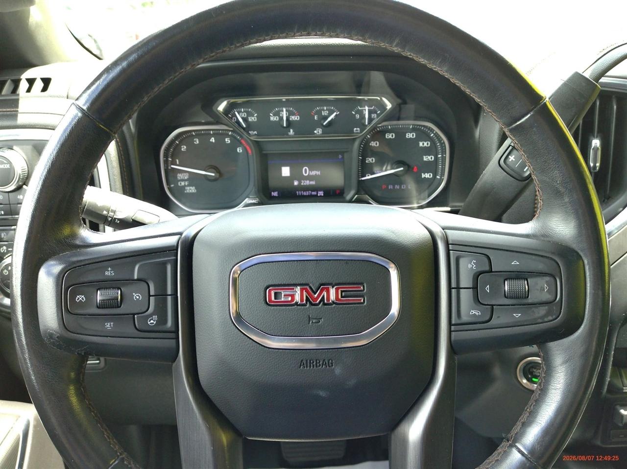 GMC Sierra 1500 4WD Crew Cab 147" AT4 2021
