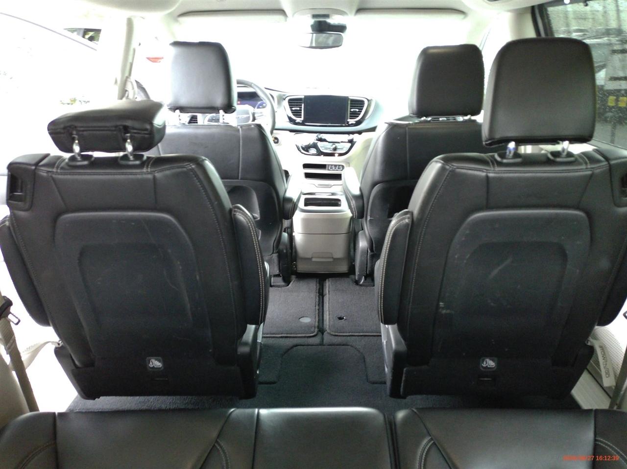 Chrysler Pacifica Touring L FWD 2024