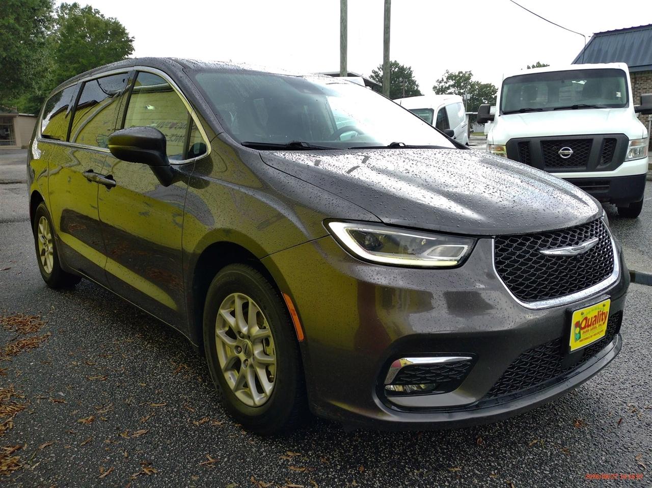 Chrysler Pacifica Touring L FWD 2023