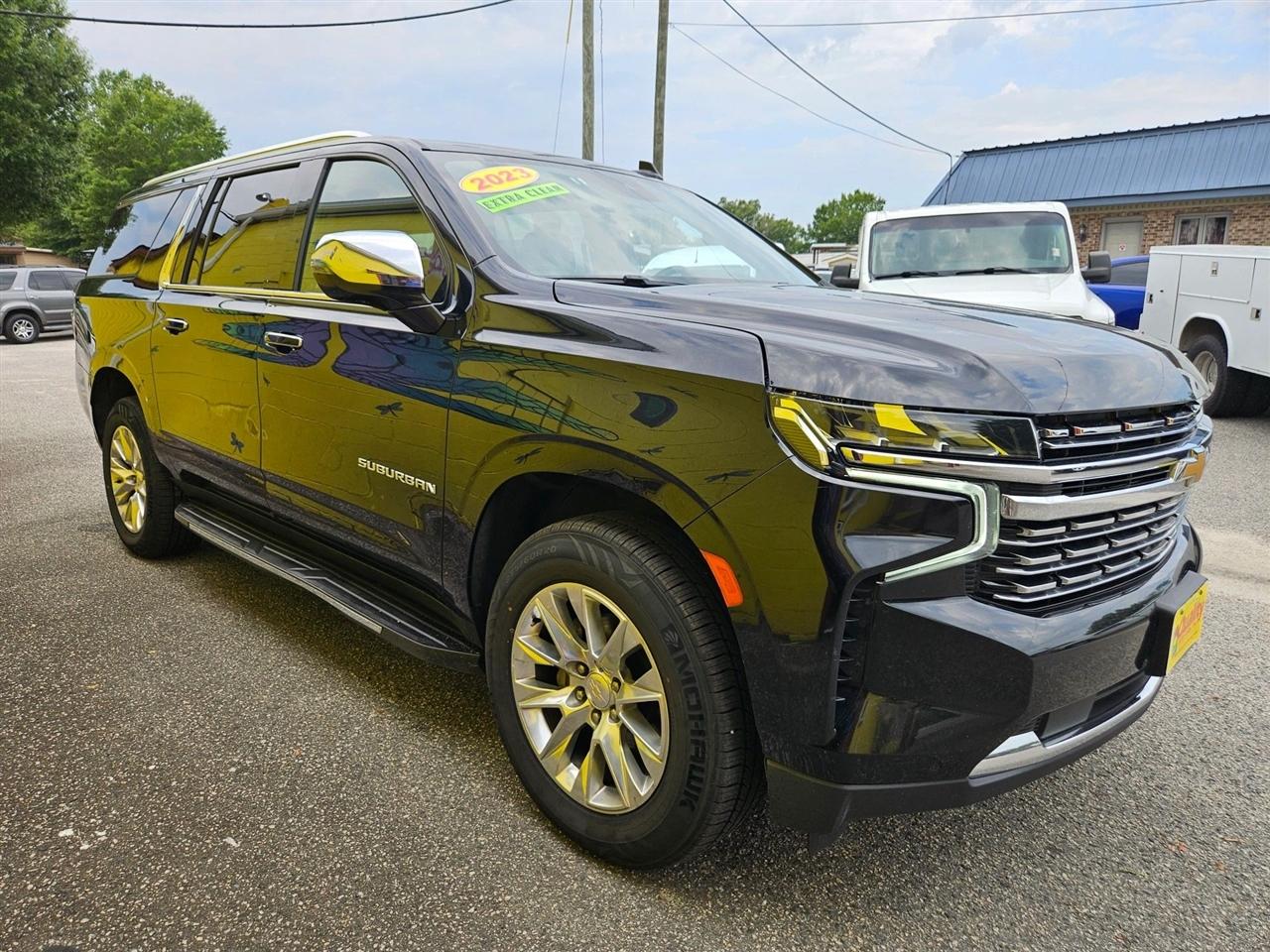 Chevrolet Suburban 4WD 4dr Premier 2023