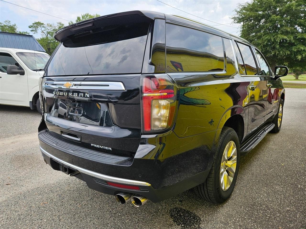 Chevrolet Suburban 4WD 4dr Premier 2023