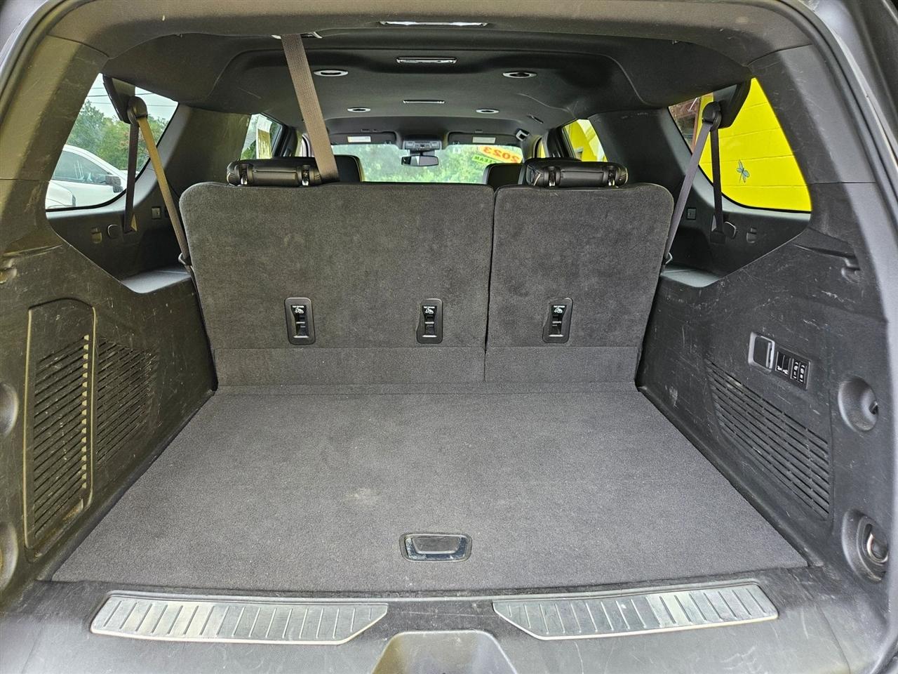 Chevrolet Suburban 4WD 4dr Premier 2023