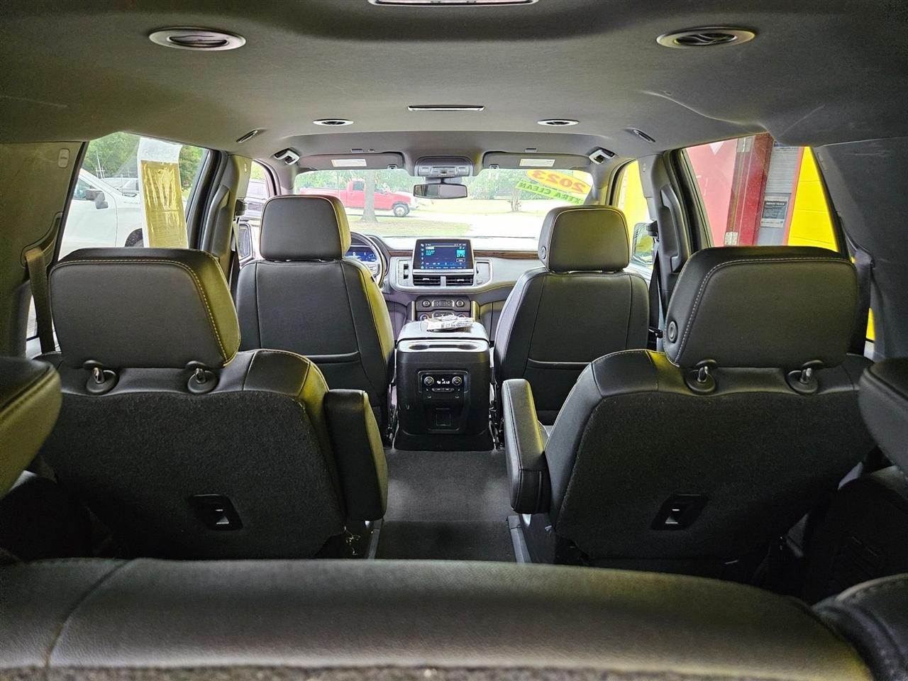 Chevrolet Suburban 4WD 4dr Premier 2023