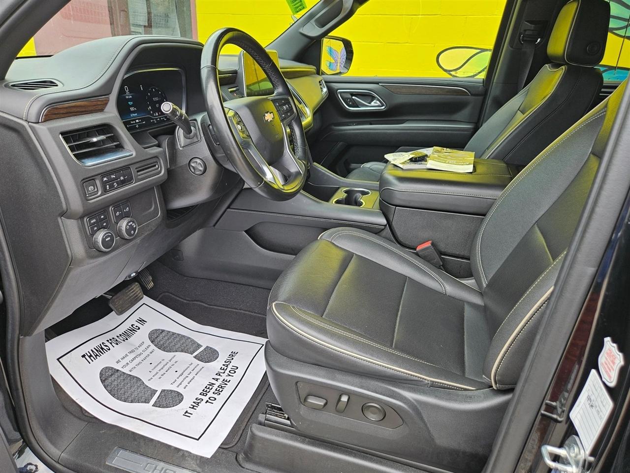 Chevrolet Suburban 4WD 4dr Premier 2023