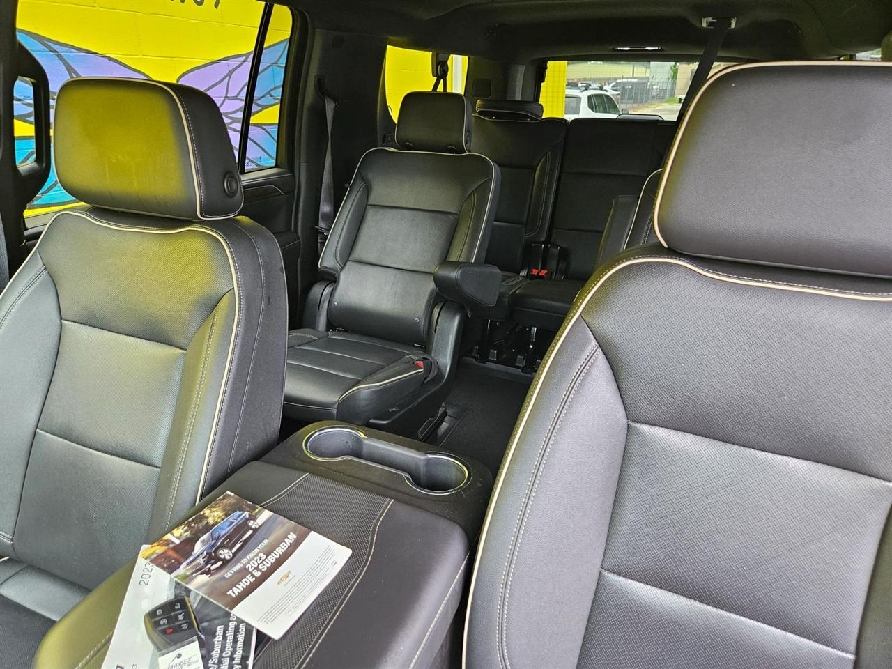Chevrolet Suburban 4WD 4dr Premier 2023