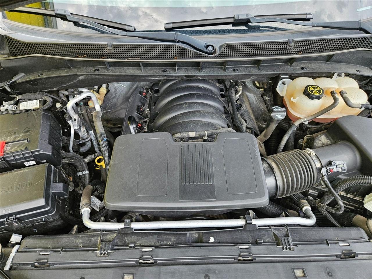 Chevrolet Suburban 4WD 4dr Premier 2023