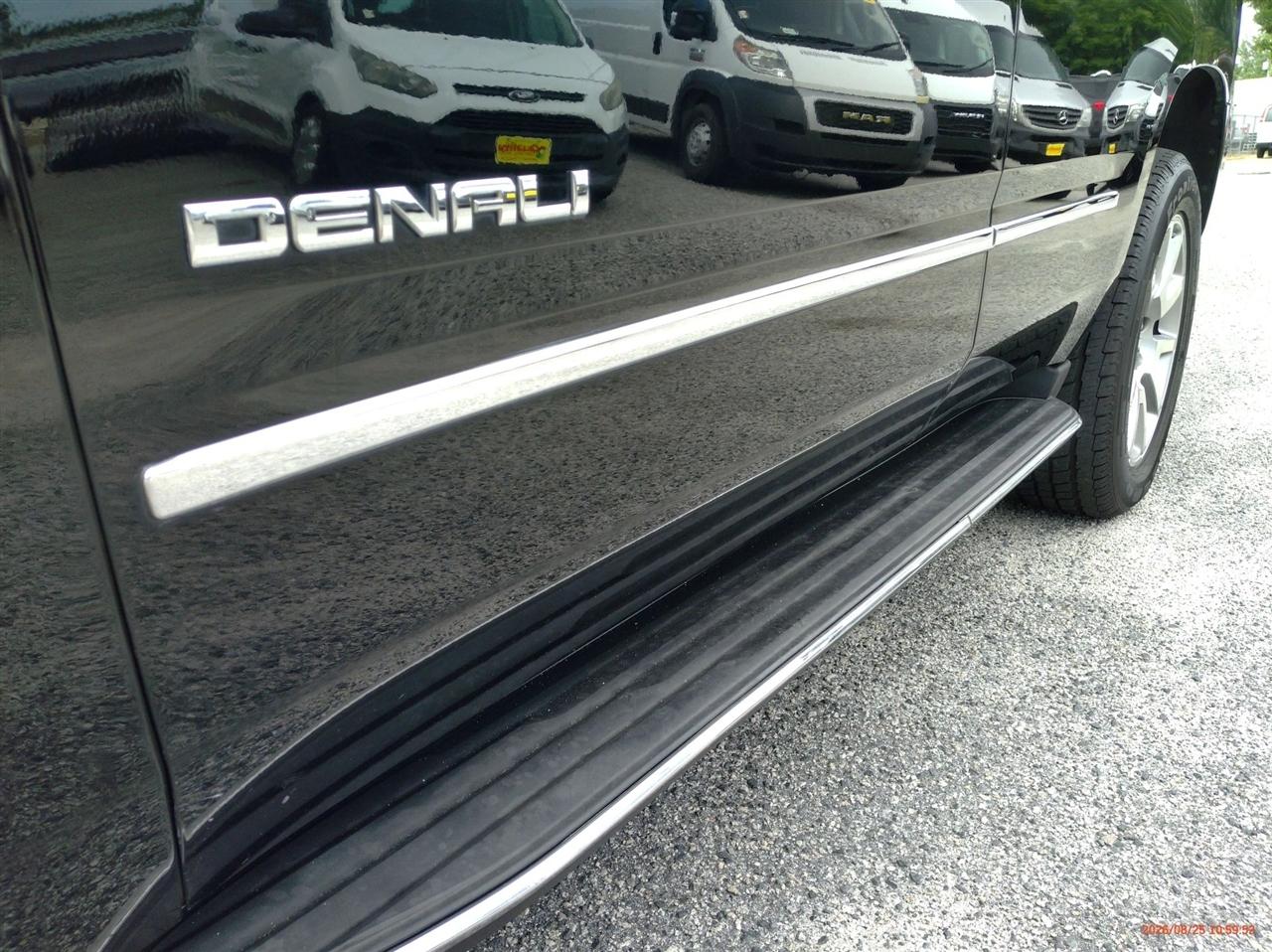 GMC Yukon 4WD 4dr Denali 2017
