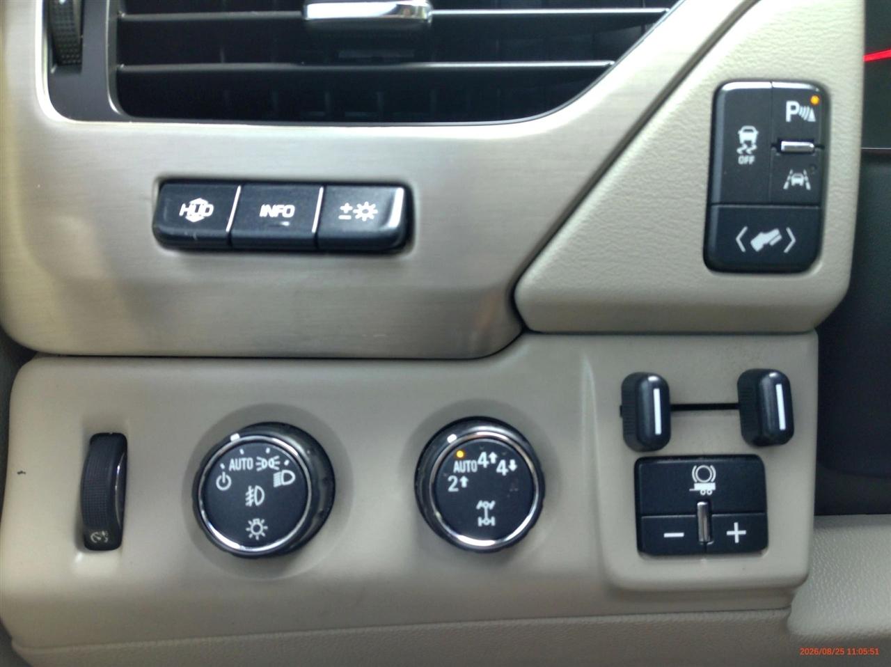 GMC Yukon 4WD 4dr Denali 2017