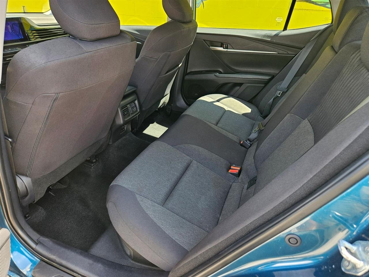 Toyota Camry XLE (Natl) 2025