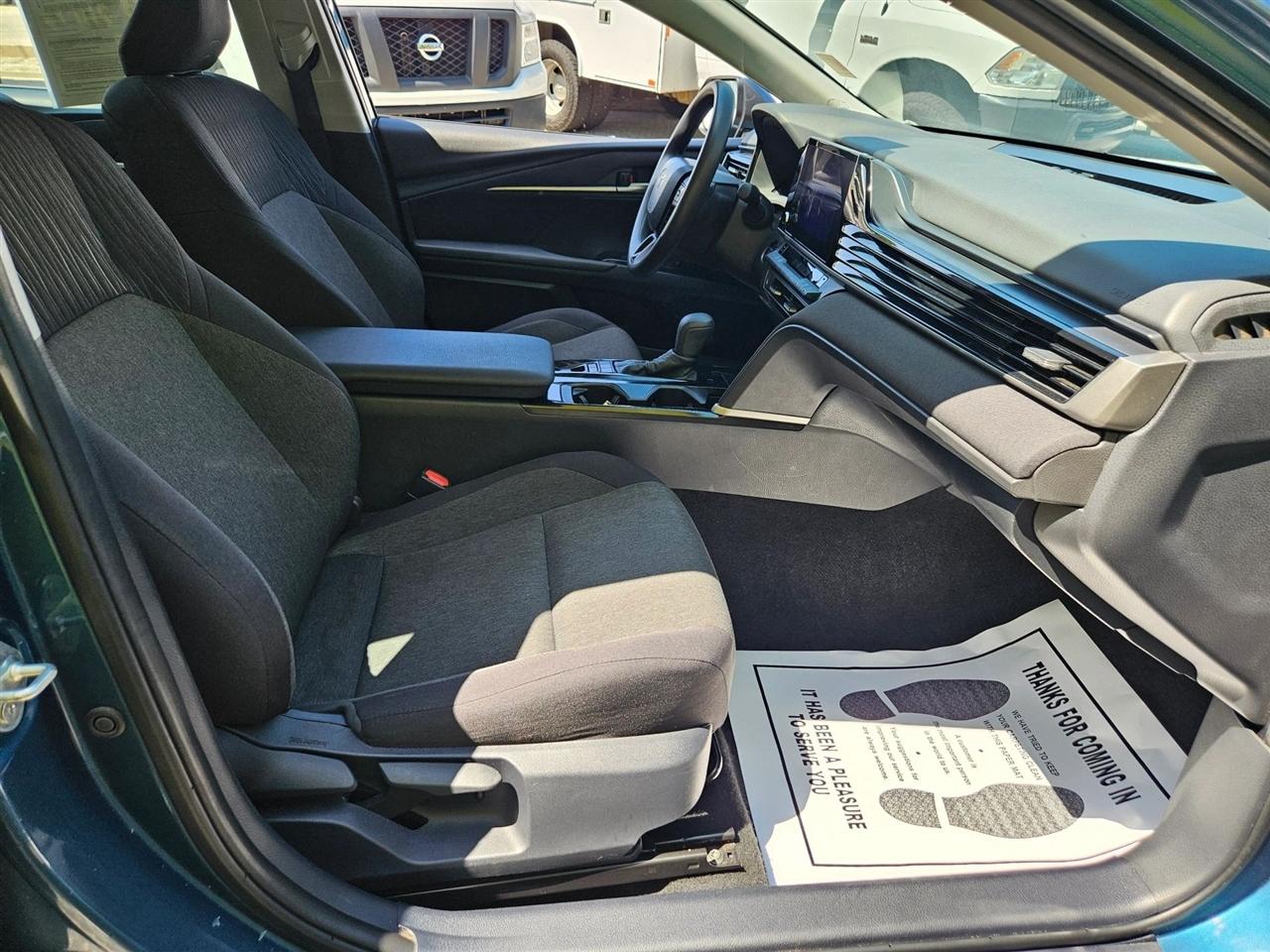 Toyota Camry XLE (Natl) 2025