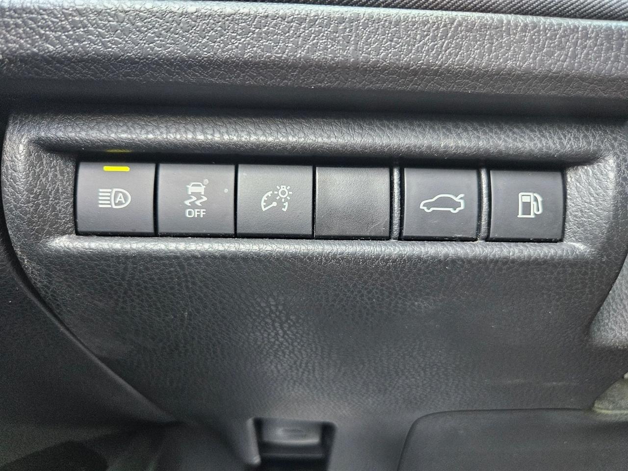 Toyota Camry XLE (Natl) 2025