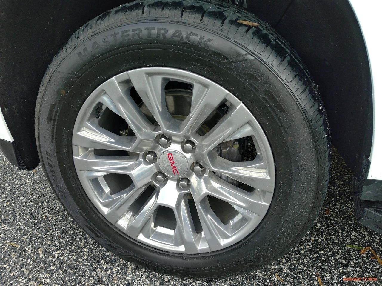 GMC Yukon 4WD 4dr Denali 2025