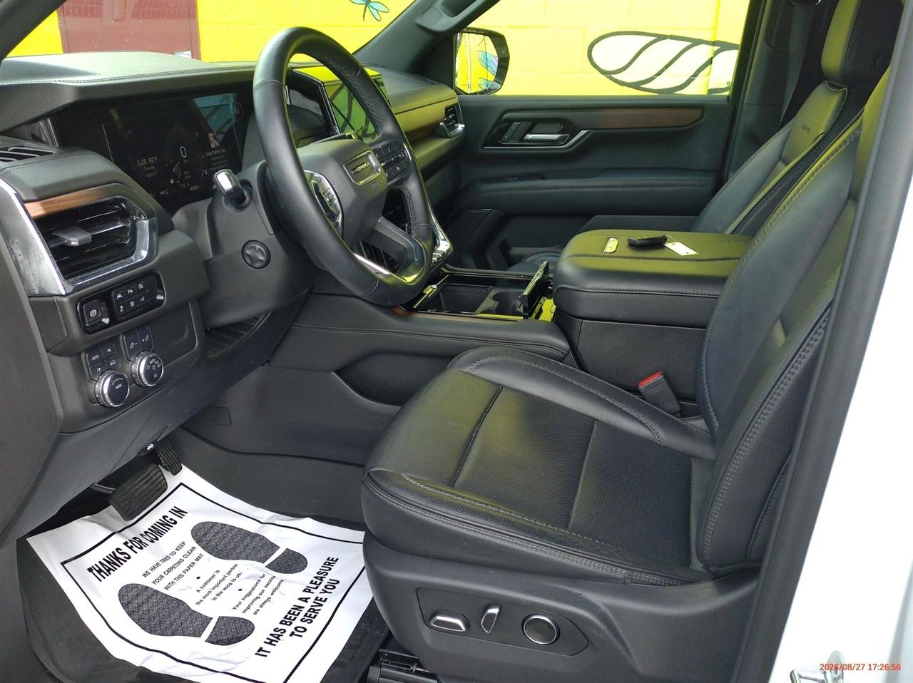GMC Yukon 4WD 4dr Denali 2025