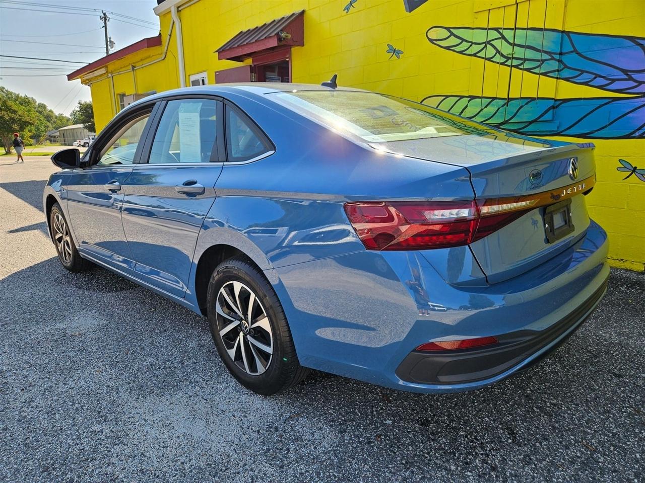 Volkswagen Jetta S Auto 2025