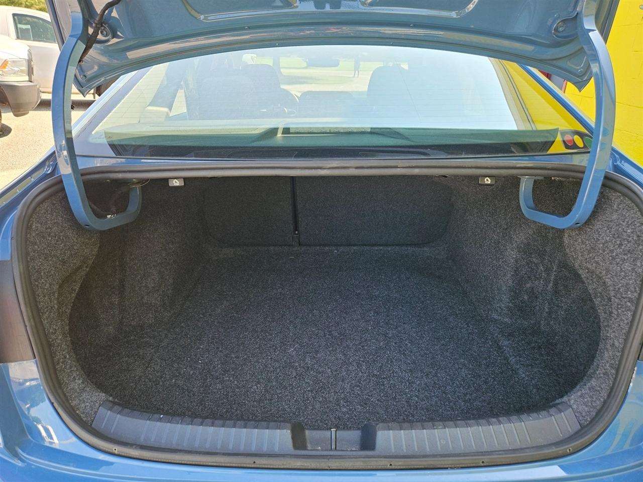Volkswagen Jetta S Auto 2025
