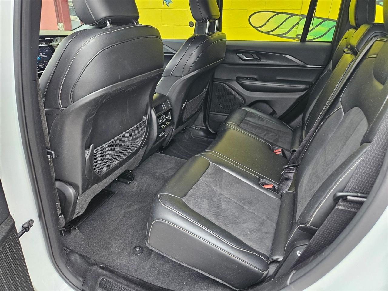 Jeep Grand Cherokee Altitude 4x4 2025