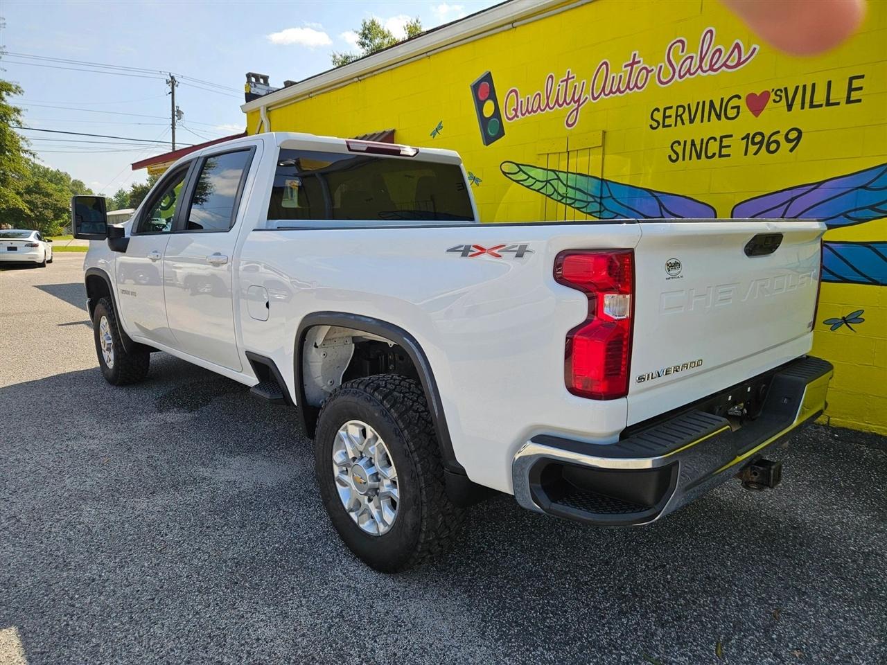 Chevrolet Silverado 3500HD 4WD Crew Cab 159" LT 2023