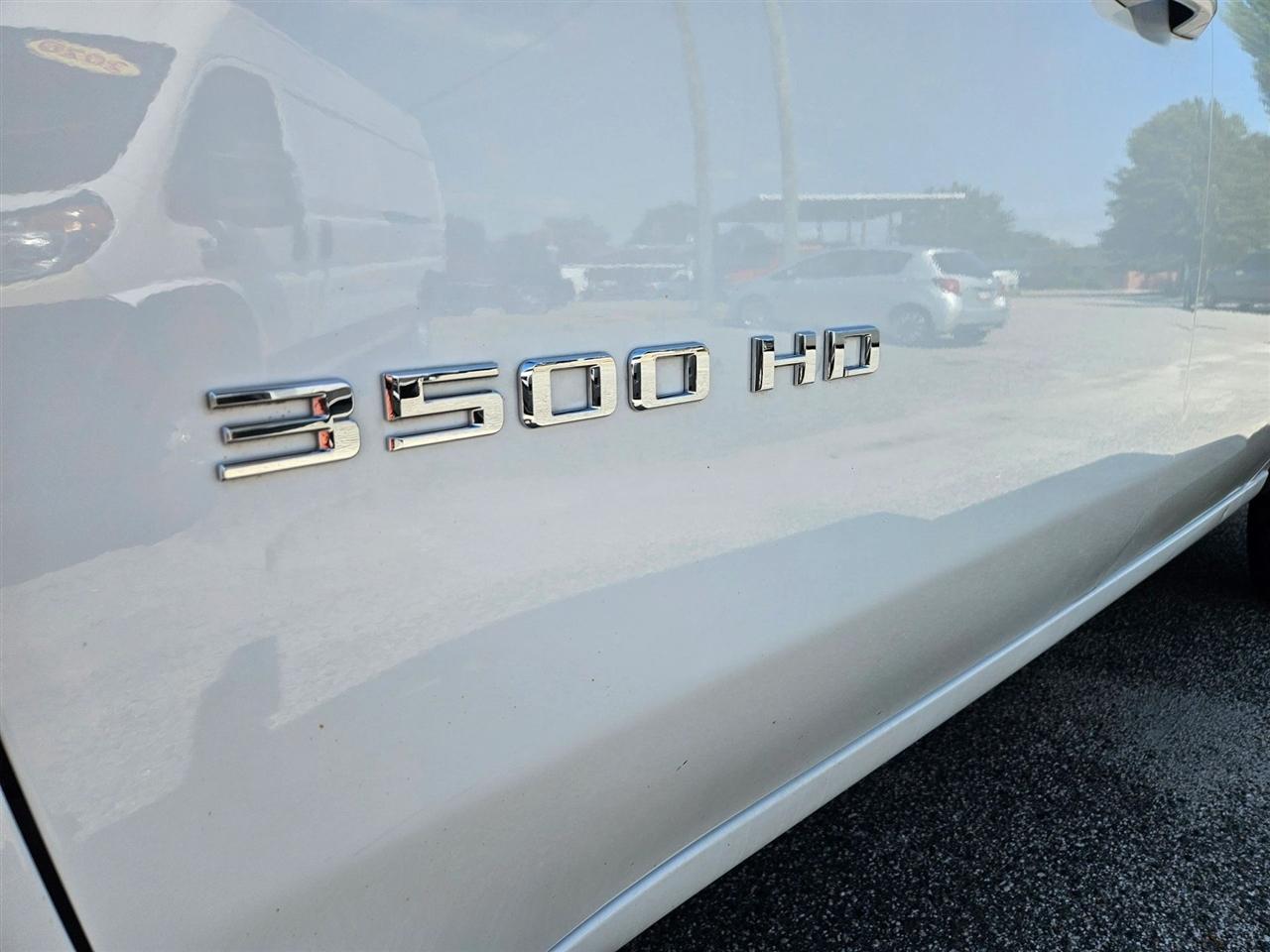 Chevrolet Silverado 3500HD 4WD Crew Cab 159" LT 2023
